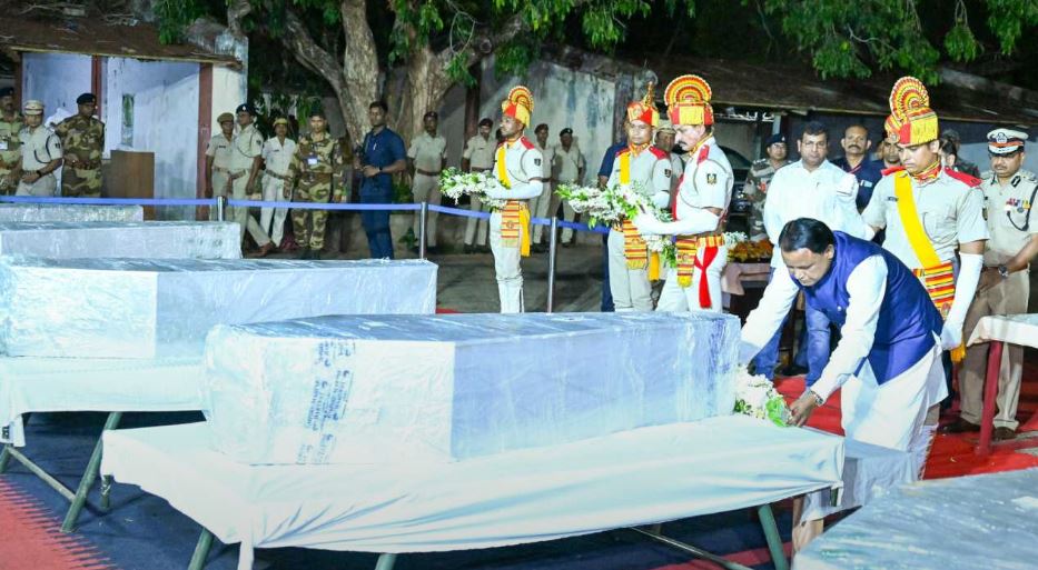 Bodies of Five Odia Workers Killed in Tamil Nadu Gas Leak Reach Bhubaneswar; Odisha Govt Announces Support Measures